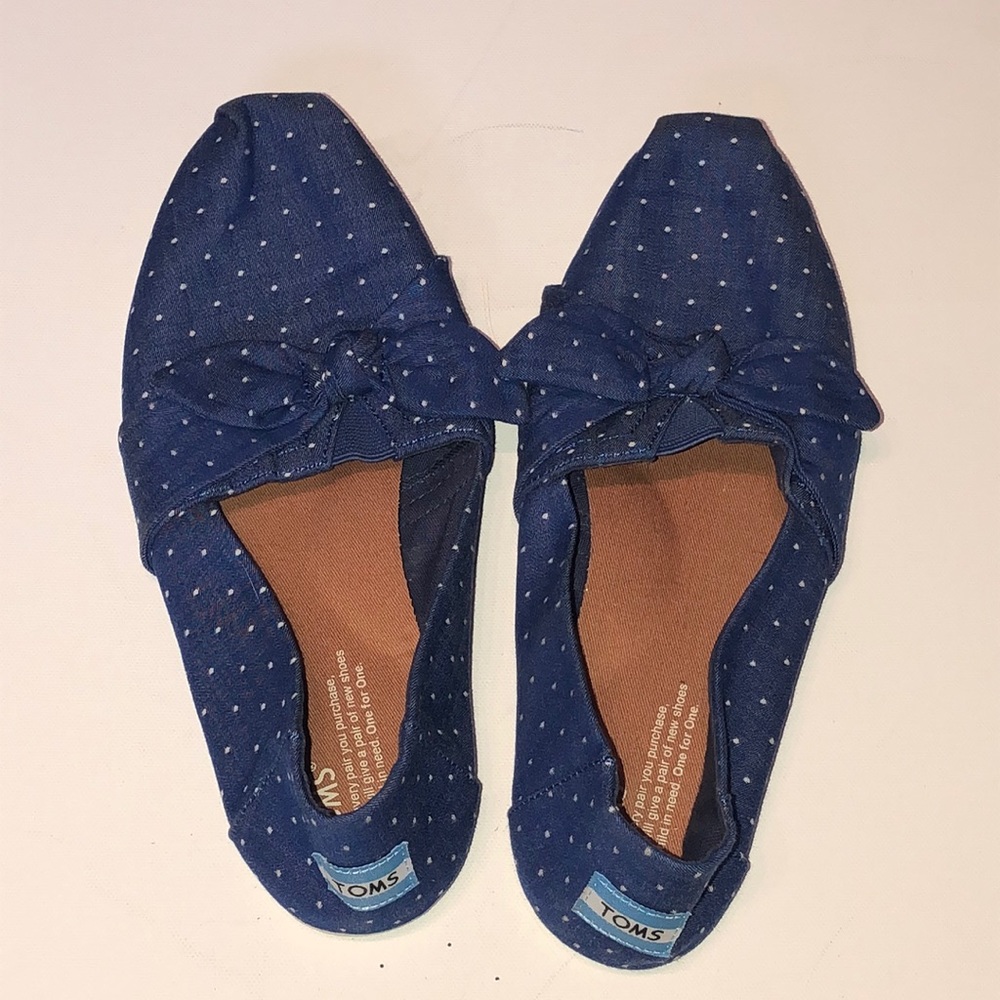 Toms blue pillow dot shoes